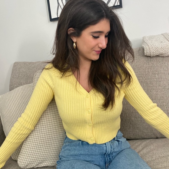 When Life Gives You Lemons Crop Top - Picture 2 of 3